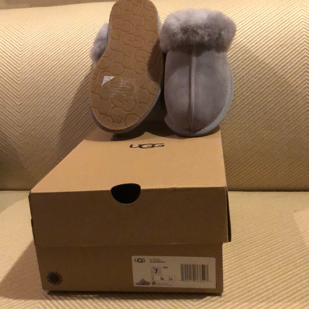 NEW Ugg slippers